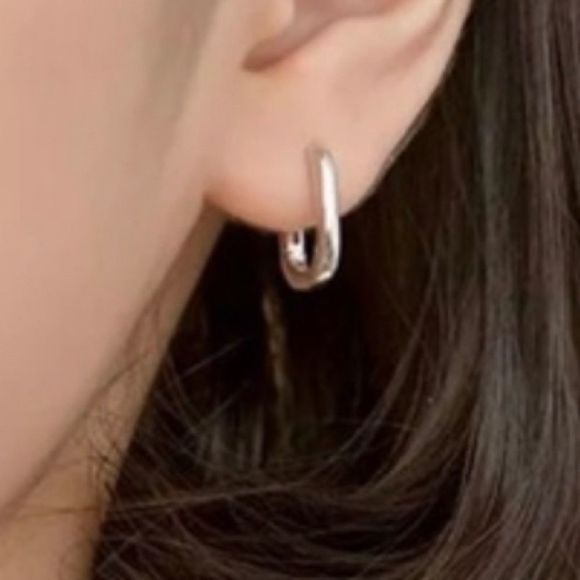 The Silver Geo Hoop. Dainty huggie earrings stamped 925 - Picture 3 of 8